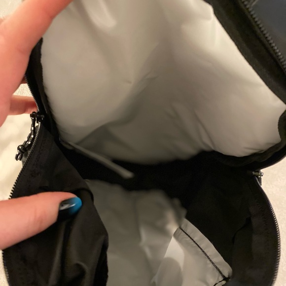 ๐ Quechua Black Backpack - Picture 8 of 14